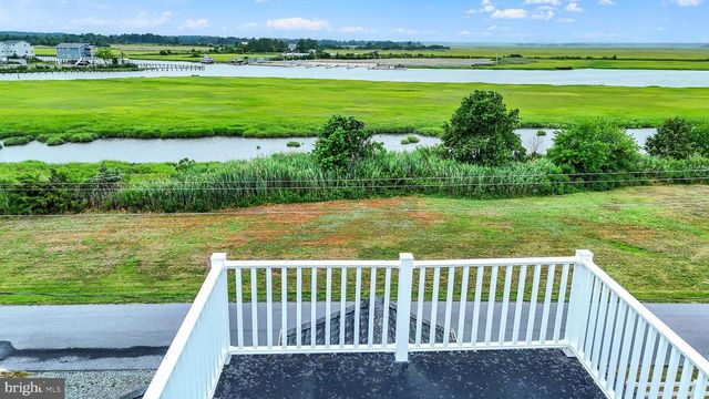 100 MARINA DR, Milford, DE 19963