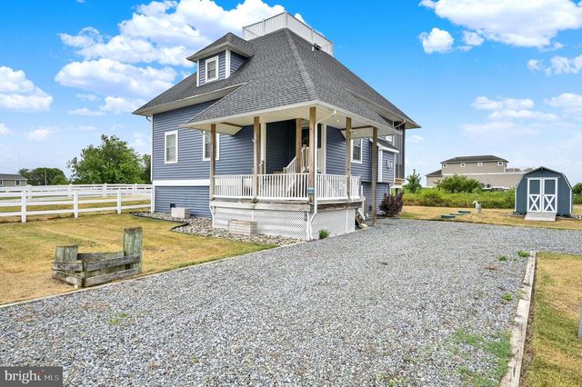 100 MARINA DR, Milford, DE 19963