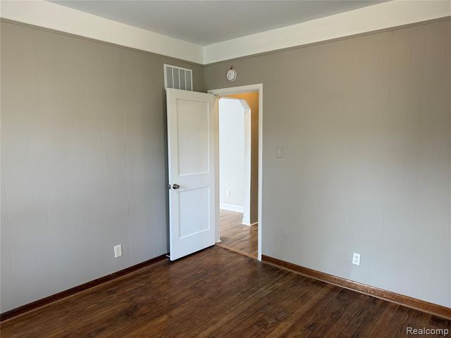 261 Academy Street, Ferndale, MI 48220