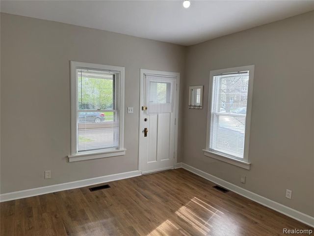 261 Academy Street, Ferndale, MI 48220