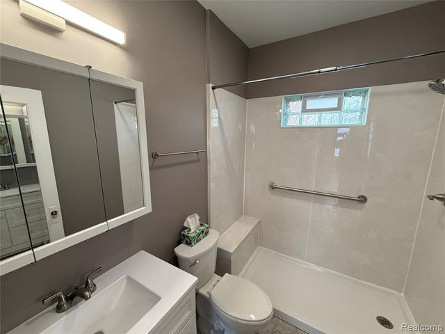 261 Academy Street, Ferndale, MI 48220