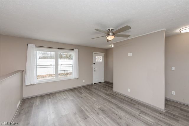 9985 Mount Eaton Road, Wadsworth, OH 44281