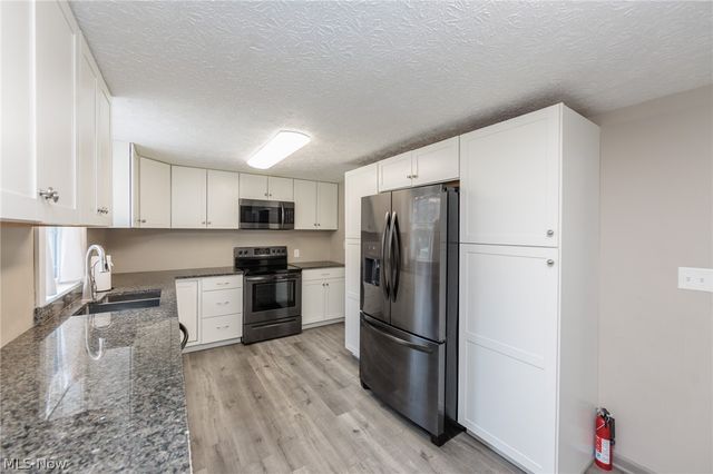 9985 Mount Eaton Road, Wadsworth, OH 44281