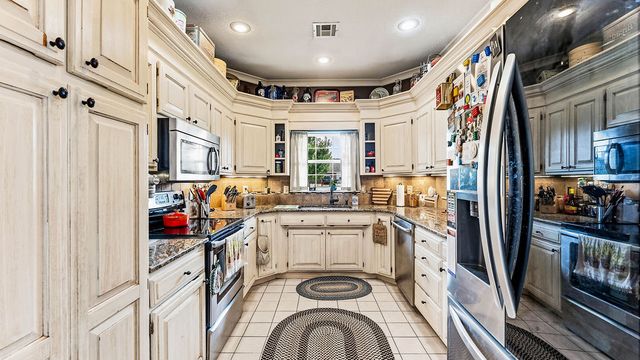 739 Apple Meadows, Springdale, AR 72764