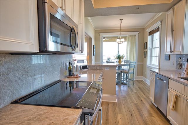 1116 S MCCALL ROAD 121, Englewood, FL 34223