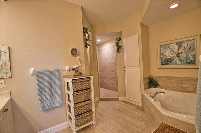 1116 S MCCALL ROAD 121, Englewood, FL 34223