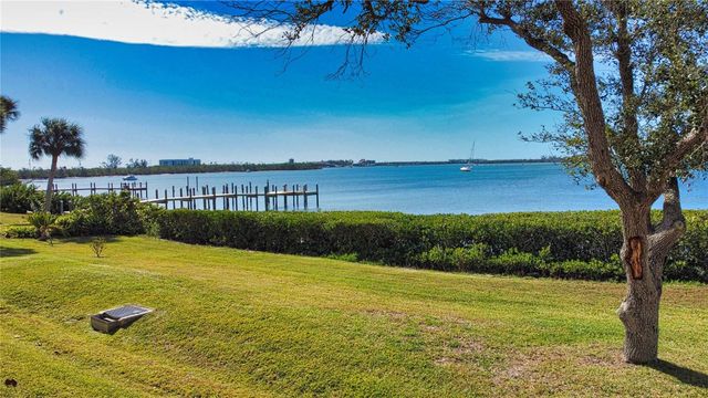 1116 S MCCALL ROAD 121, Englewood, FL 34223