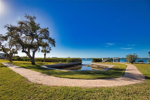 1116 S MCCALL ROAD 121, Englewood, FL 34223