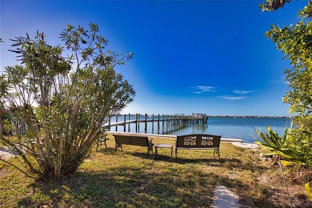 1116 S MCCALL ROAD 121, Englewood, FL 34223