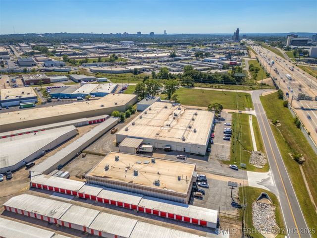 6580 E Skelly Drive, Tulsa, OK 74145