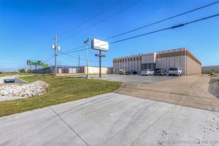 6580 E Skelly Drive, Tulsa, OK 74145