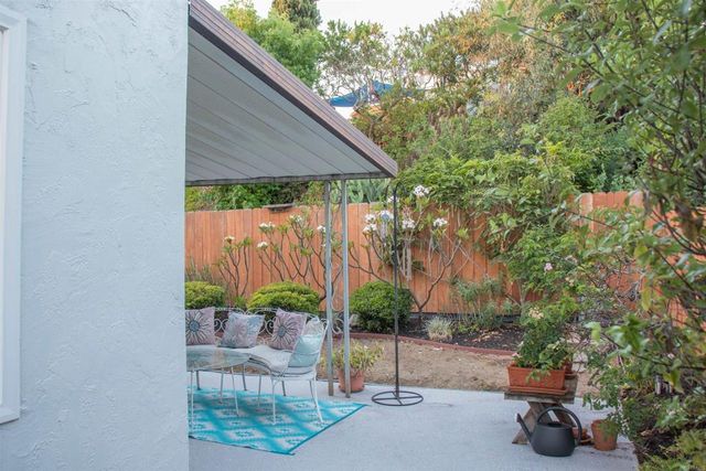 1682 Saddlehorn Drive, San Marcos, CA 92069