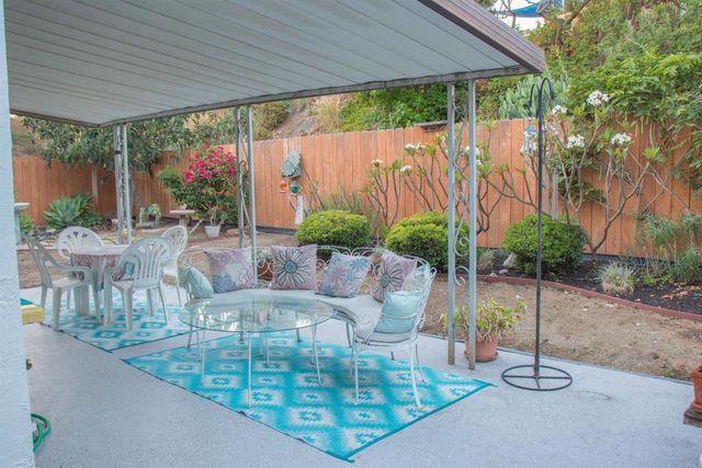 1682 Saddlehorn Drive, San Marcos, CA 92069