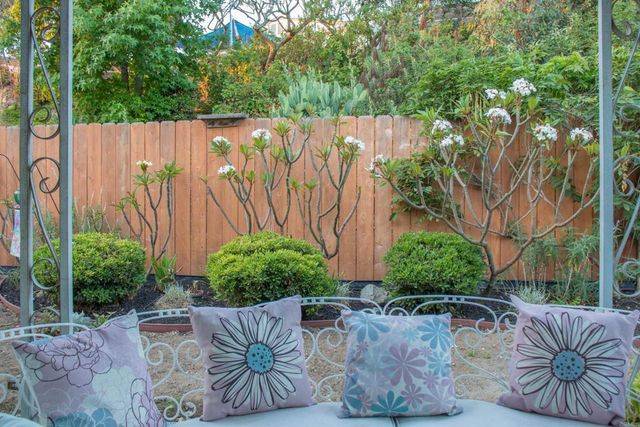 1682 Saddlehorn Drive, San Marcos, CA 92069