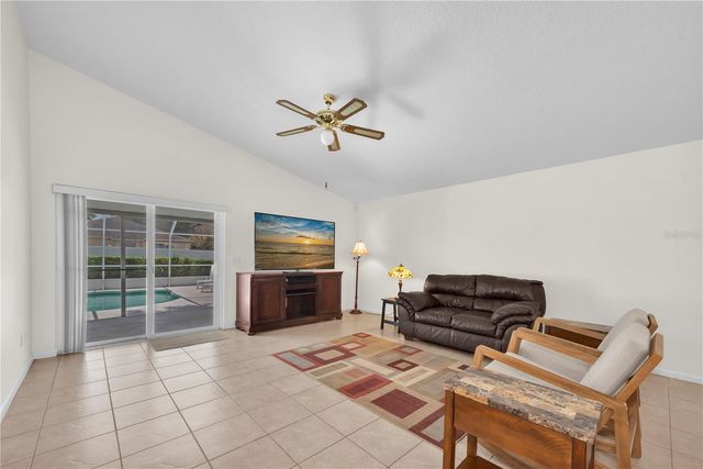 10626 FOXCREST WAY, Riverview, FL 33569