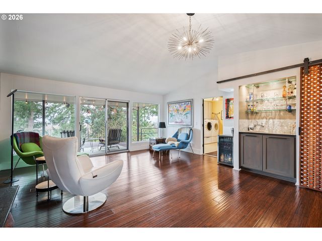 2241 CASCADE Way, Longview, WA 98632