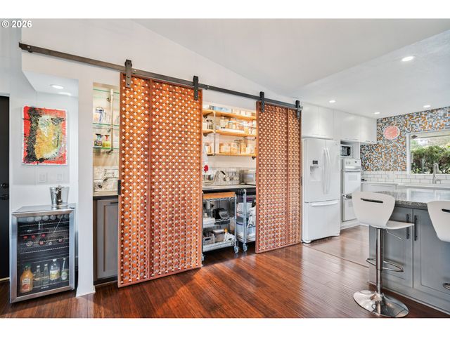 2241 CASCADE Way, Longview, WA 98632