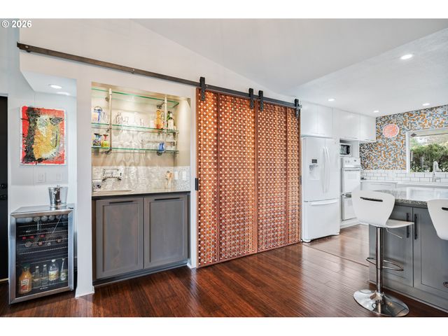 2241 CASCADE Way, Longview, WA 98632