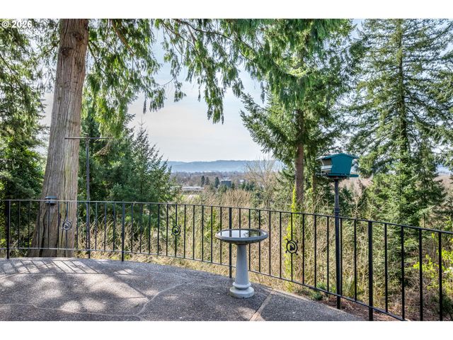 2241 CASCADE Way, Longview, WA 98632