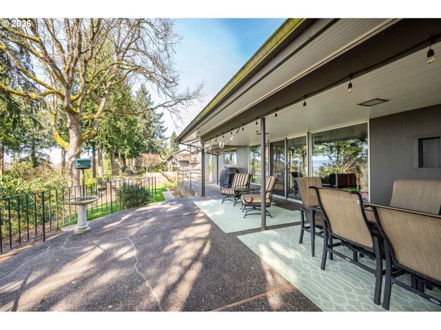 2241 CASCADE Way, Longview, WA 98632