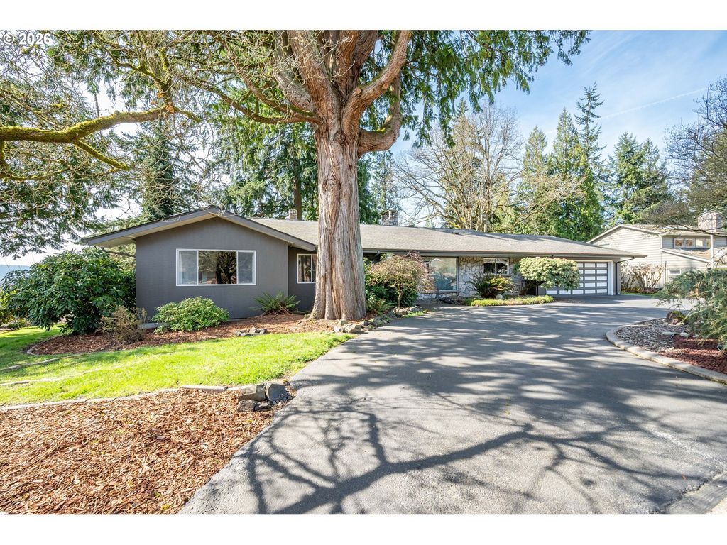 2241 CASCADE Way, Longview, WA 98632