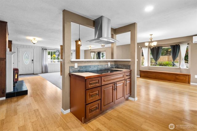 884 Fairmount Avenue, Shelton, WA 98584