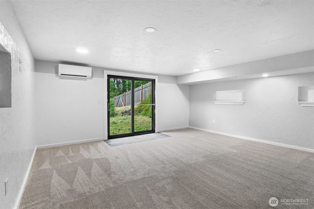 884 Fairmount Avenue, Shelton, WA 98584