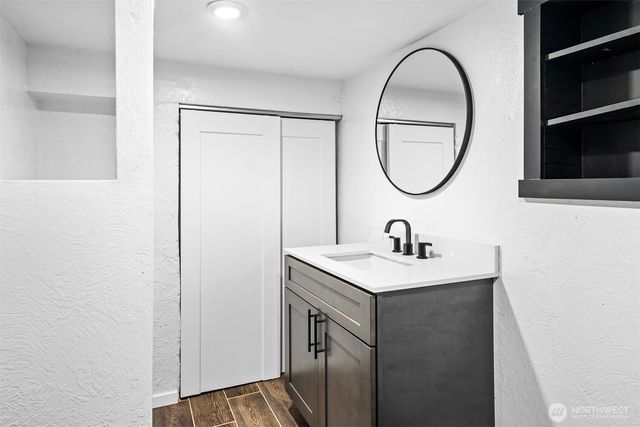 884 Fairmount Avenue, Shelton, WA 98584