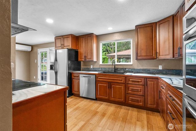 884 Fairmount Avenue, Shelton, WA 98584
