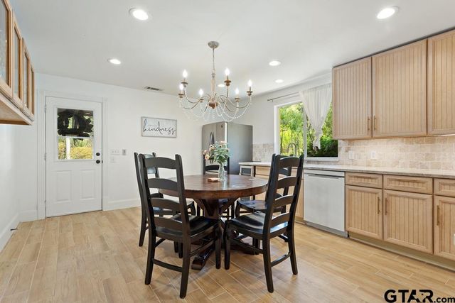 2542 CR 317, Tyler, TX 75706