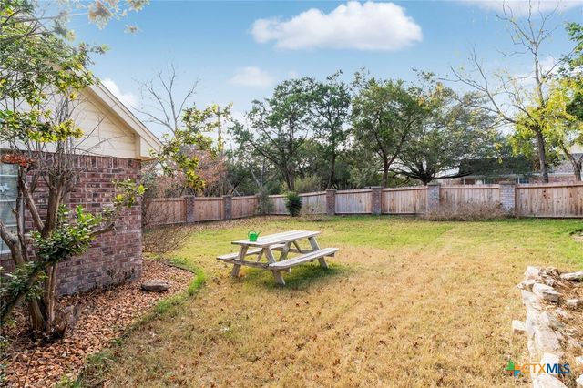 3900 Chisholm Trail, Salado, TX 76571