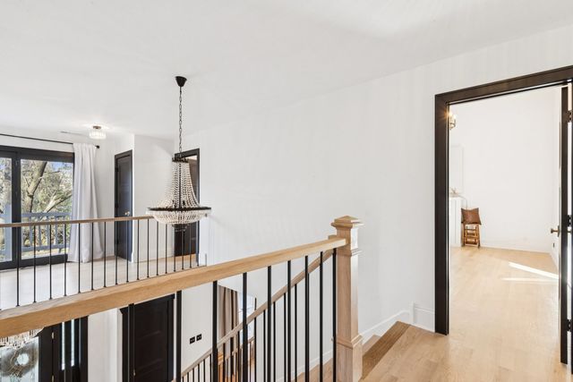 27625 W Kazimour Drive, Lake Barrington, IL 60010