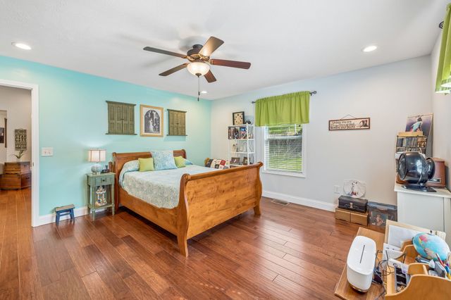 2 Hickman Creek Rd, N, Hickman, TN 38567