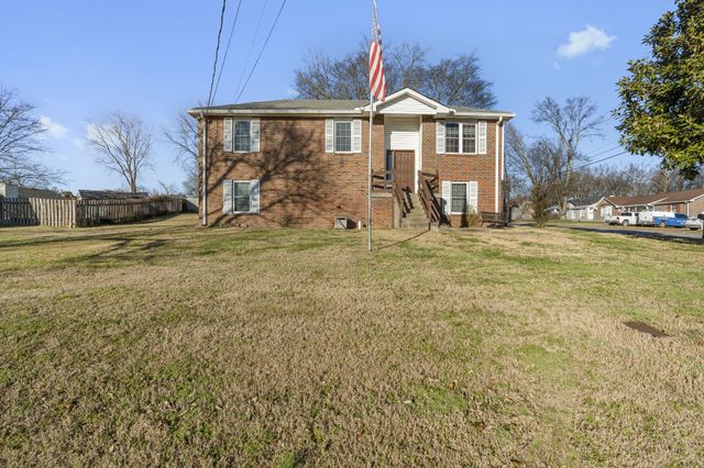101 Tyler Ct, Gallatin, TN 37066
