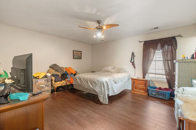 101 Tyler Ct, Gallatin, TN 37066