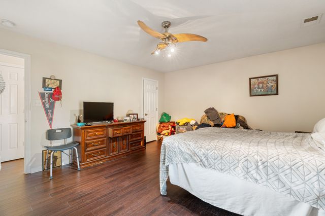 101 Tyler Ct, Gallatin, TN 37066