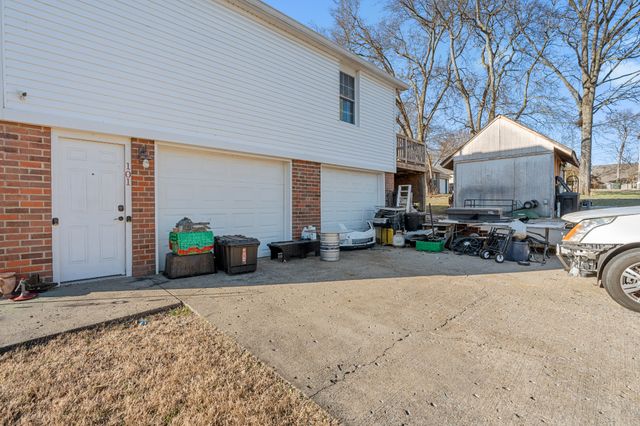 101 Tyler Ct, Gallatin, TN 37066