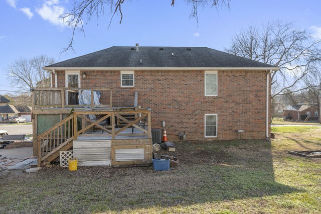 101 Tyler Ct, Gallatin, TN 37066