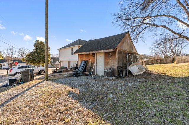 101 Tyler Ct, Gallatin, TN 37066
