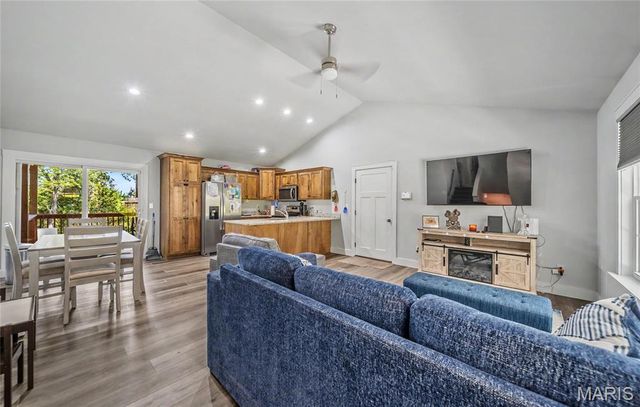 4715 Tillman Trail, Farmington, MO 63640