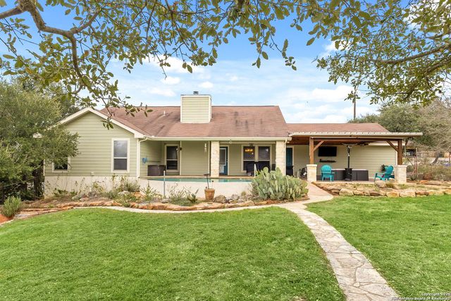 889 Sundown, Fischer, TX 78623