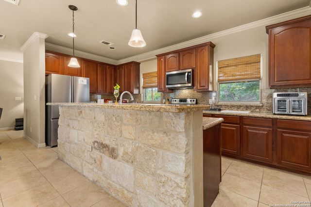 889 Sundown, Fischer, TX 78623