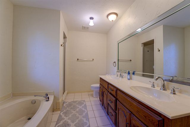 10 Cypress Court, Heath, TX 75032