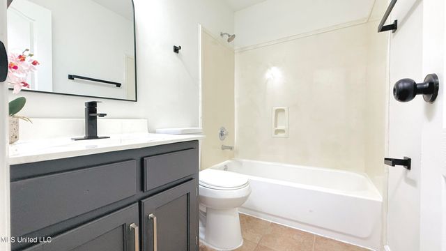 7639 Savannah Cove, Olive Branch, MS 38654