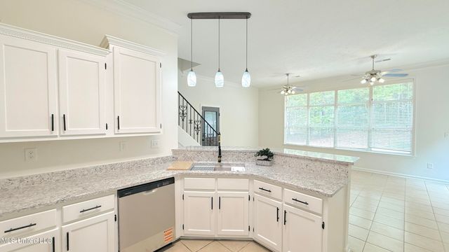 7639 Savannah Cove, Olive Branch, MS 38654