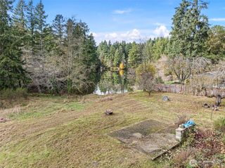 9009 Miller Road NE, Bainbridge Island, WA 98110