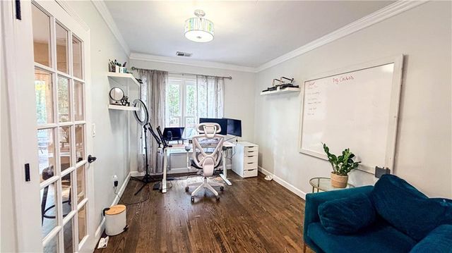 3767 Memorial Parkway NW, Kennesaw, GA 30152