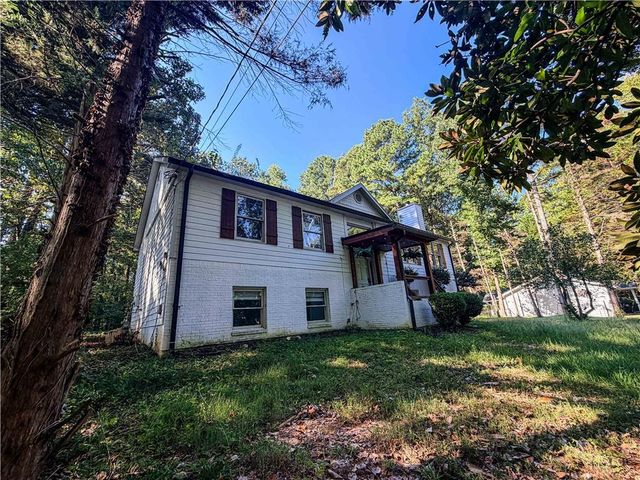 3767 Memorial Parkway NW, Kennesaw, GA 30152