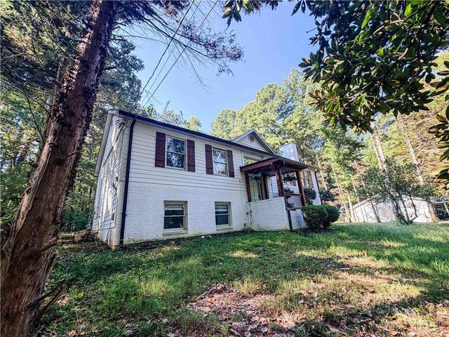 3767 Memorial Parkway NW, Kennesaw, GA 30152
