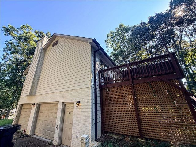 3767 Memorial Parkway NW, Kennesaw, GA 30152
